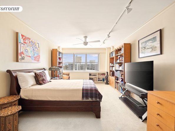 70 East 10th Street 20C, New York NY 10003