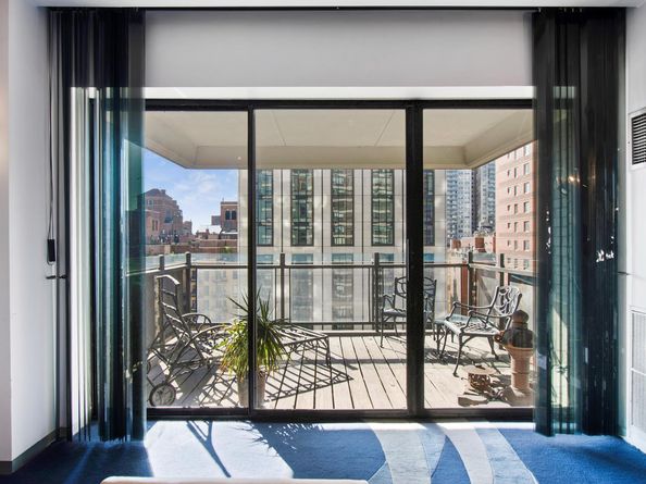 425 East 58th Street 18D, New York NY 10022