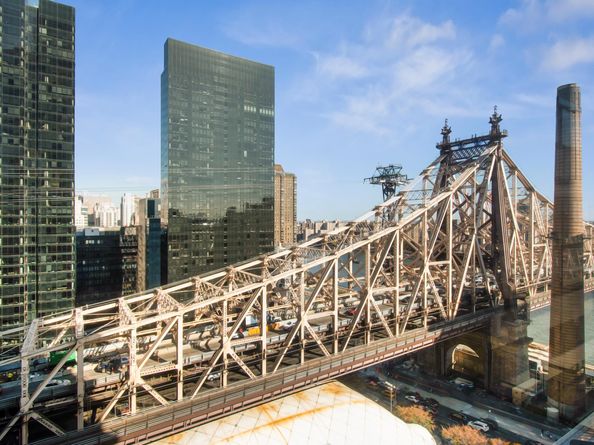 425 East 58th Street 18D, New York NY 10022