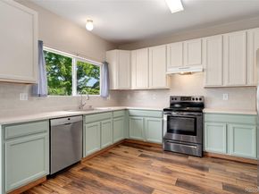 5247 S Shawnee Way, Aurora CO 80015