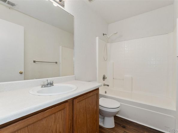 5247 S Shawnee Way, Aurora CO 80015