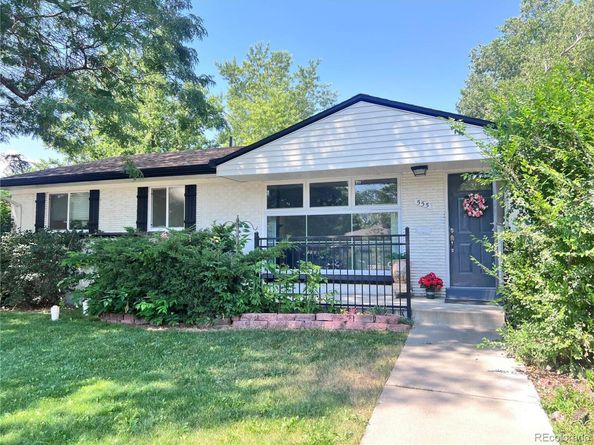 555 Everett Street, Lakewood CO 80226