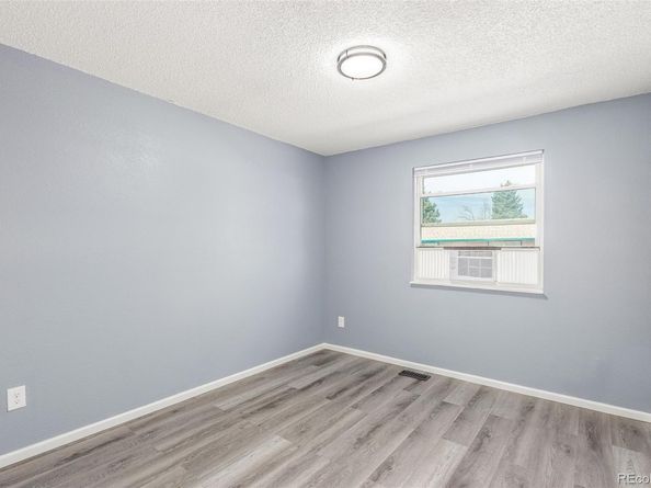 5105 Chandler Way, Denver CO 80239