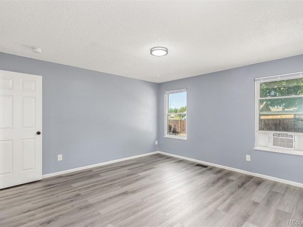 5105 Chandler Way, Denver CO 80239