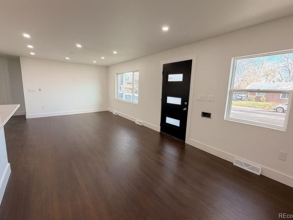 2571 S Perry Street, Denver CO 80219