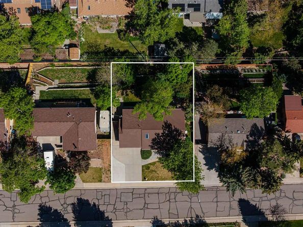 Undisclosed Address #3849767, Lakewood CO 80401