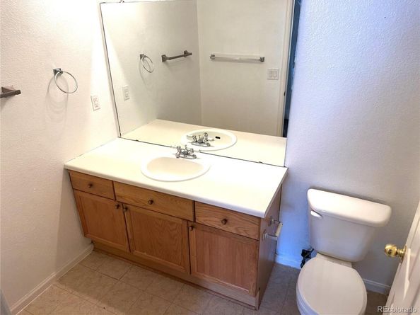 Undisclosed Address #5894675, Aurora CO 80011