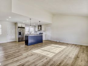 281 W Acoma Drive, Littleton CO 80120