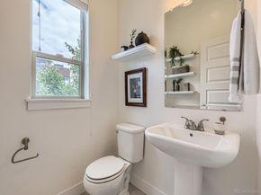 Undisclosed Address #4949468, Aurora CO 80010
