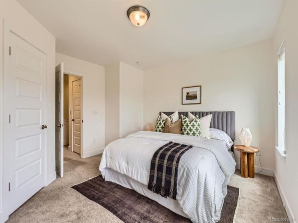 Undisclosed Address #4949468, Aurora CO 80010