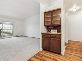 610 S Alton Way 8D, Denver CO 80247