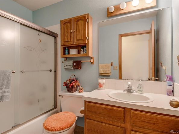 2912 Lake Park Way, Longmont CO 80503