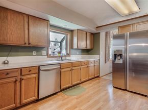 2912 Lake Park Way, Longmont CO 80503