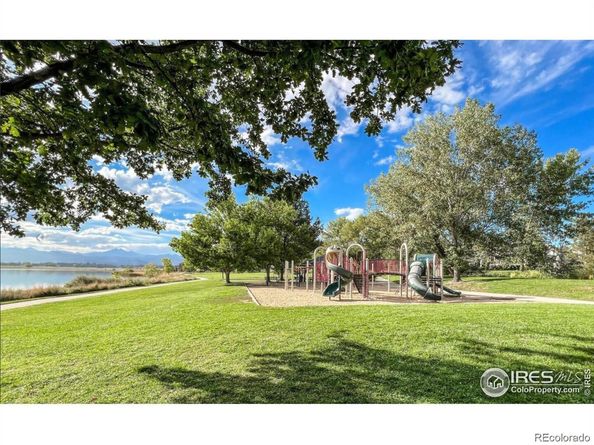 2912 Lake Park Way, Longmont CO 80503