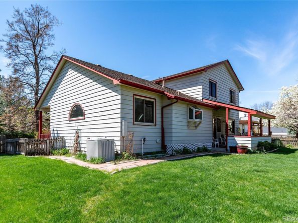 2912 Lake Park Way, Longmont CO 80503