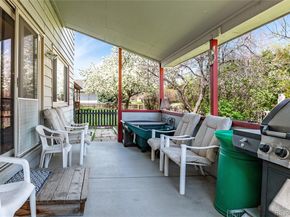 2912 Lake Park Way, Longmont CO 80503