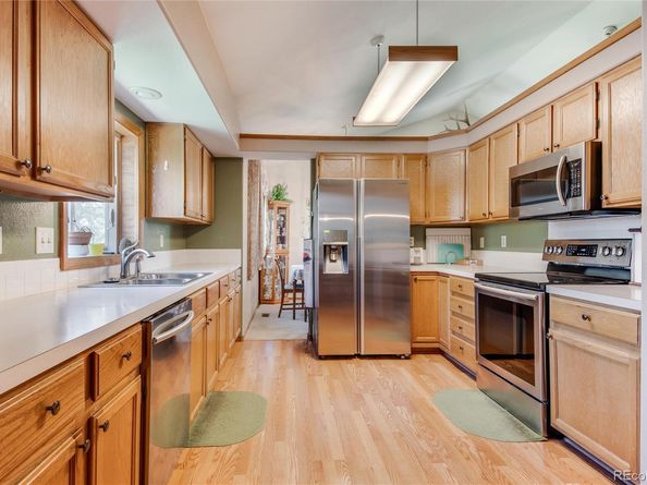 2912 Lake Park Way, Longmont CO 80503