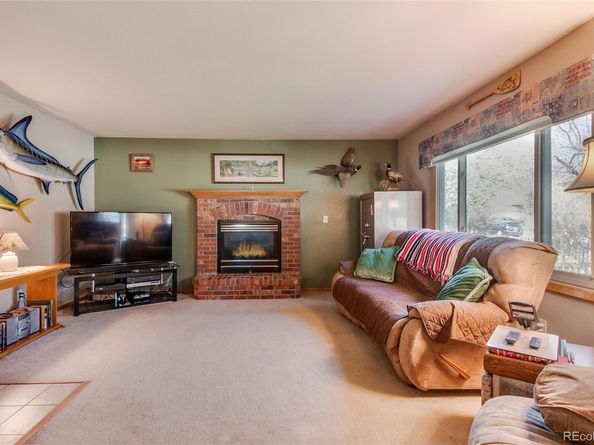 2912 Lake Park Way, Longmont CO 80503