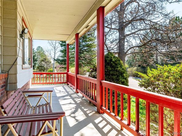 2912 Lake Park Way, Longmont CO 80503