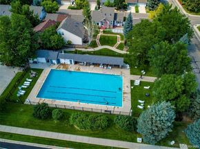 2912 Lake Park Way, Longmont CO 80503