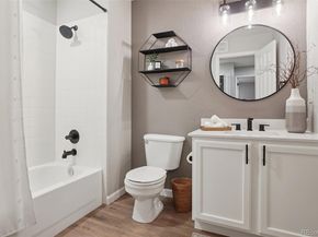4271 S Blackhawk Circle 2C, Aurora CO 80014