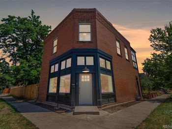 95 W Byers Place
