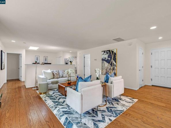 345 Shire Oaks Court, Lafayette CA 94549