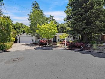 345 Shire Oaks Court