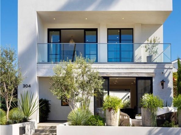 304 Goldenrod Avenue, Corona Del Mar (newport Beach) CA 92625