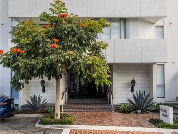 739 Avocado, Corona Del Mar (newport Beach) CA 92625