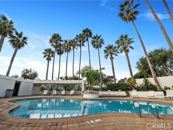739 Avocado, Corona Del Mar (newport Beach) CA 92625