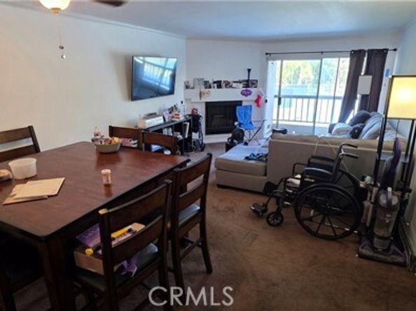 5520 Owensmouth Avenue 217, Woodland Hills (los Angeles) CA 91367