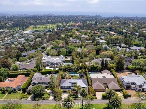 13524 D'Este Drive, Pacific Palisades (los Angeles) CA 90272