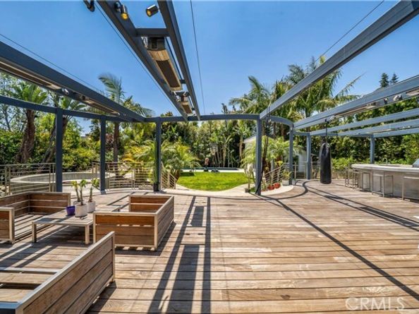 13524 D'Este Drive, Pacific Palisades (los Angeles) CA 90272