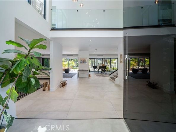 13524 D'Este Drive, Pacific Palisades (los Angeles) CA 90272