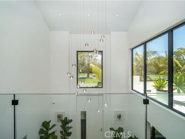 13524 D'Este Drive, Pacific Palisades (los Angeles) CA 90272