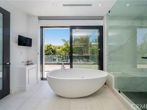 13524 D'Este Drive, Pacific Palisades (los Angeles) CA 90272