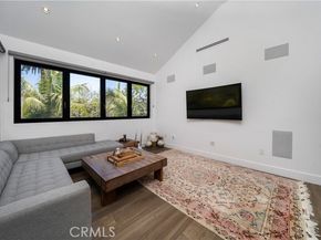 13524 D'Este Drive, Pacific Palisades (los Angeles) CA 90272