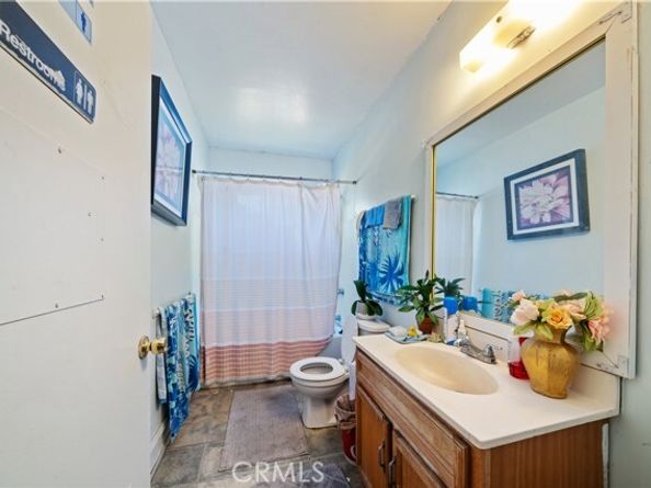 17135 San Jose Street, Granada Hills (los Angeles) CA 91344