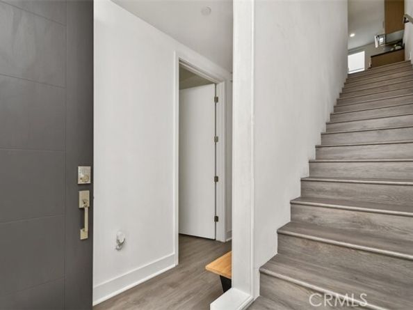 10861 Hartsook Street, North Hollywood (los Angeles) CA 91601