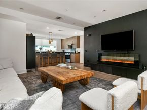 10861 Hartsook Street, North Hollywood (los Angeles) CA 91601