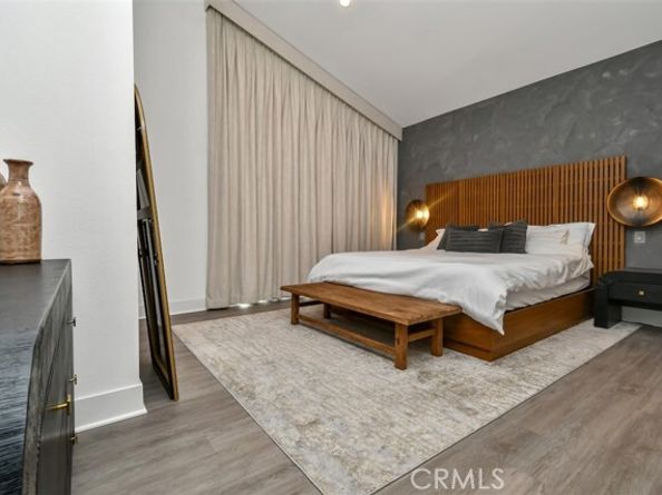 10861 Hartsook Street, North Hollywood (los Angeles) CA 91601