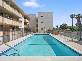19029 Nordhoff Street 103, Northridge (los Angeles) CA 91324