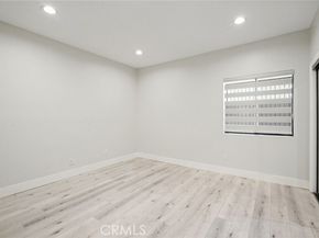 19029 Nordhoff Street 103, Northridge (los Angeles) CA 91324