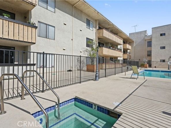 19029 Nordhoff Street 103, Northridge (los Angeles) CA 91324
