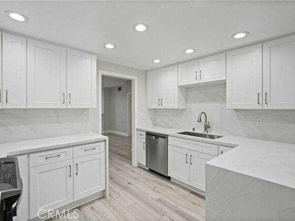 19029 Nordhoff Street 103, Northridge (los Angeles) CA 91324