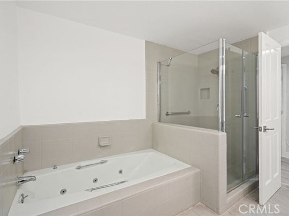 19029 Nordhoff Street 103, Northridge (los Angeles) CA 91324