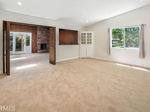 7700 Rhea Avenue, Reseda (los Angeles) CA 91335