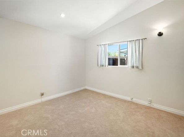 7700 Rhea Avenue, Reseda (los Angeles) CA 91335