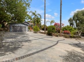 19419 Oxnard Street, Tarzana (los Angeles) CA 91356